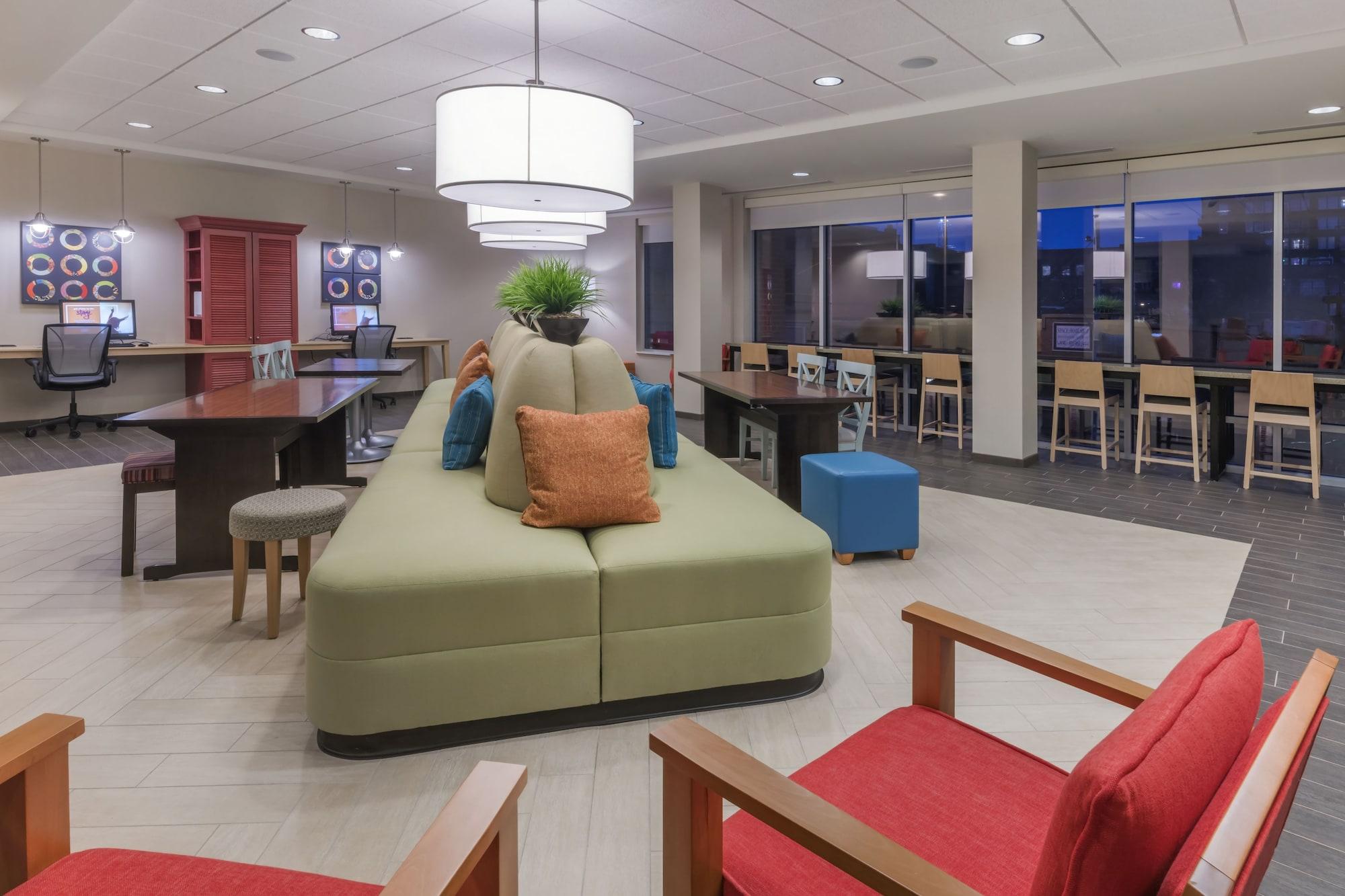 Home2 Suites Kansas City Downtown Экстерьер фото