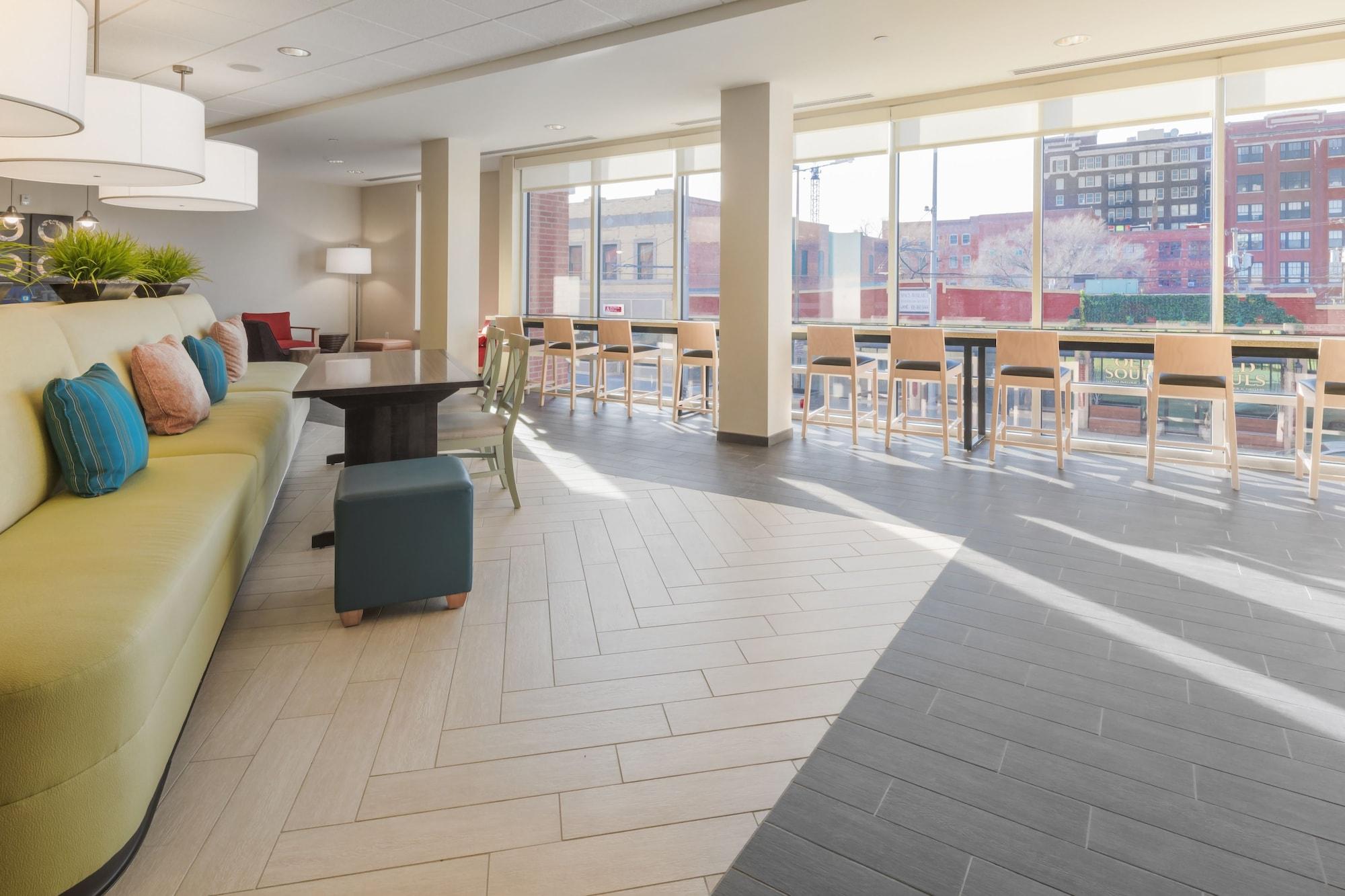 Home2 Suites Kansas City Downtown Экстерьер фото
