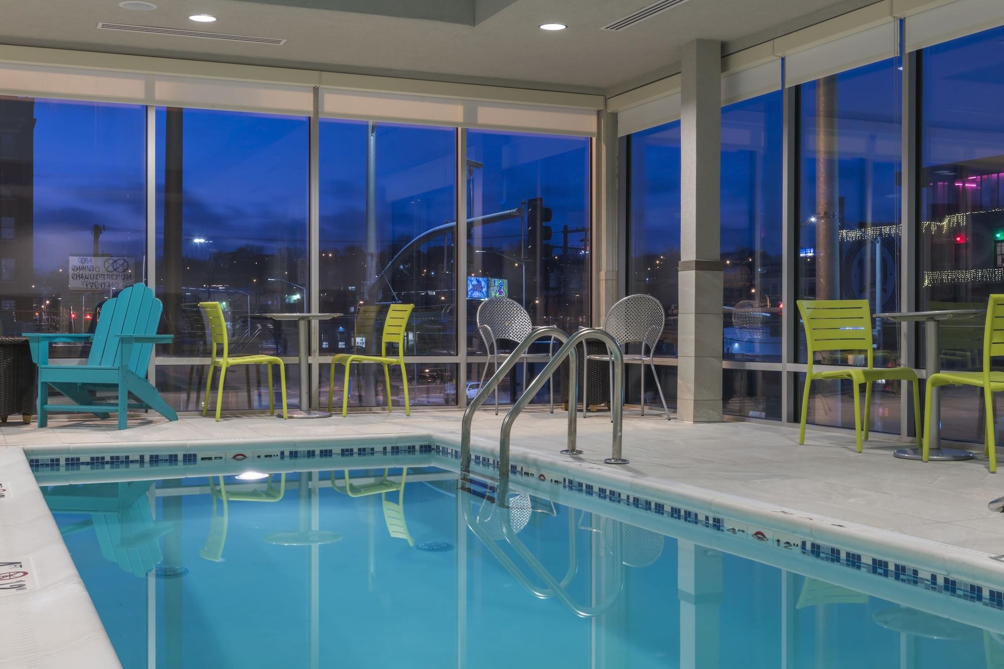 Home2 Suites Kansas City Downtown Экстерьер фото