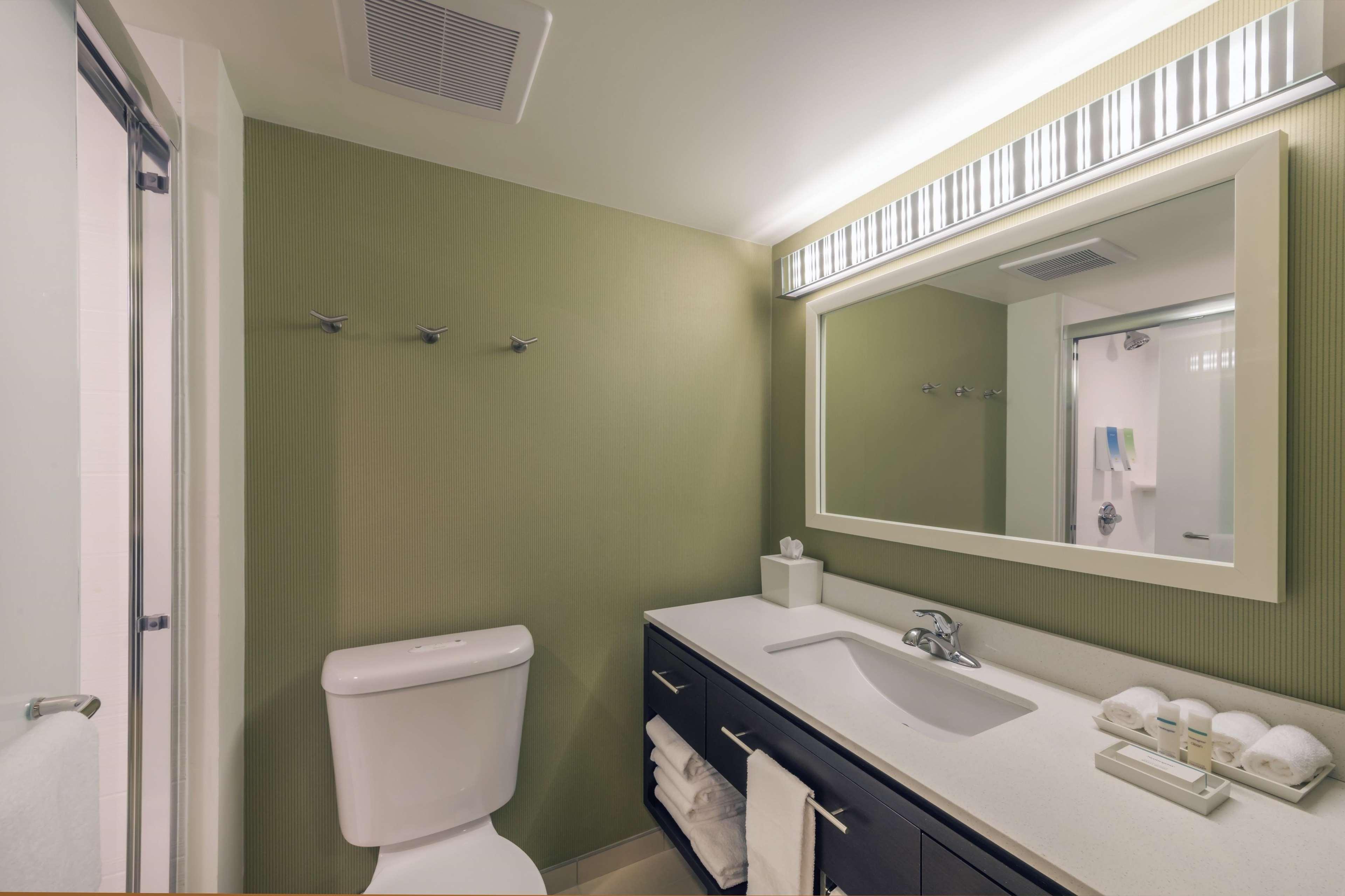 Home2 Suites Kansas City Downtown Экстерьер фото