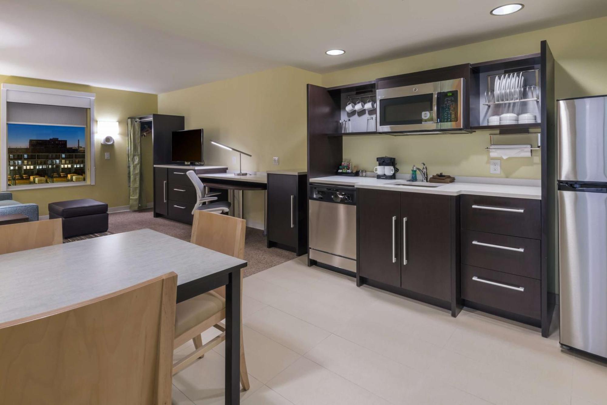 Home2 Suites Kansas City Downtown Экстерьер фото