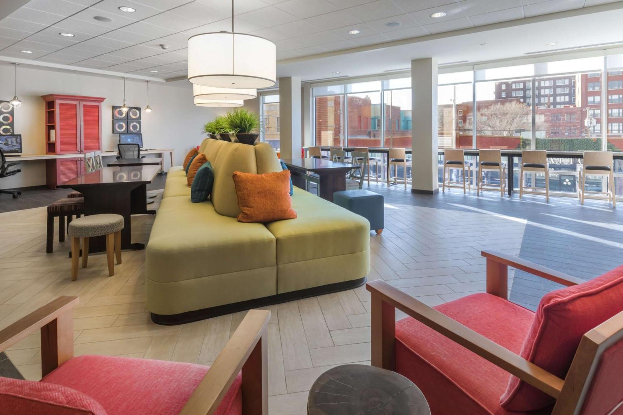 Home2 Suites Kansas City Downtown Экстерьер фото