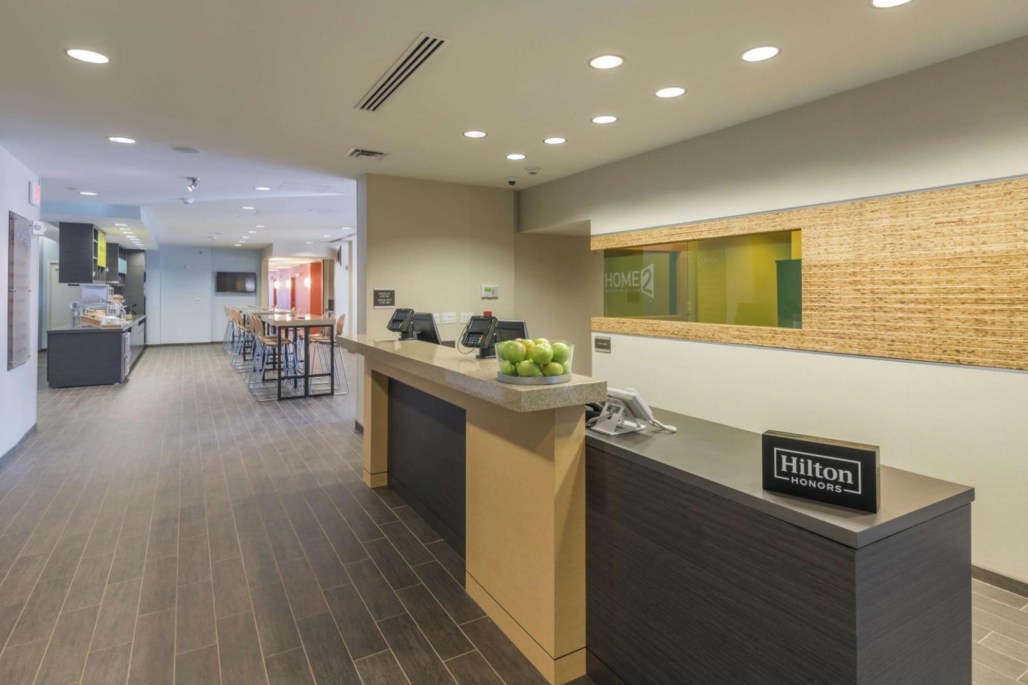 Home2 Suites Kansas City Downtown Экстерьер фото