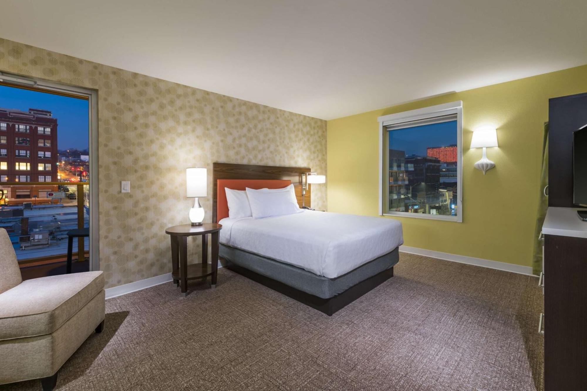 Home2 Suites Kansas City Downtown Экстерьер фото