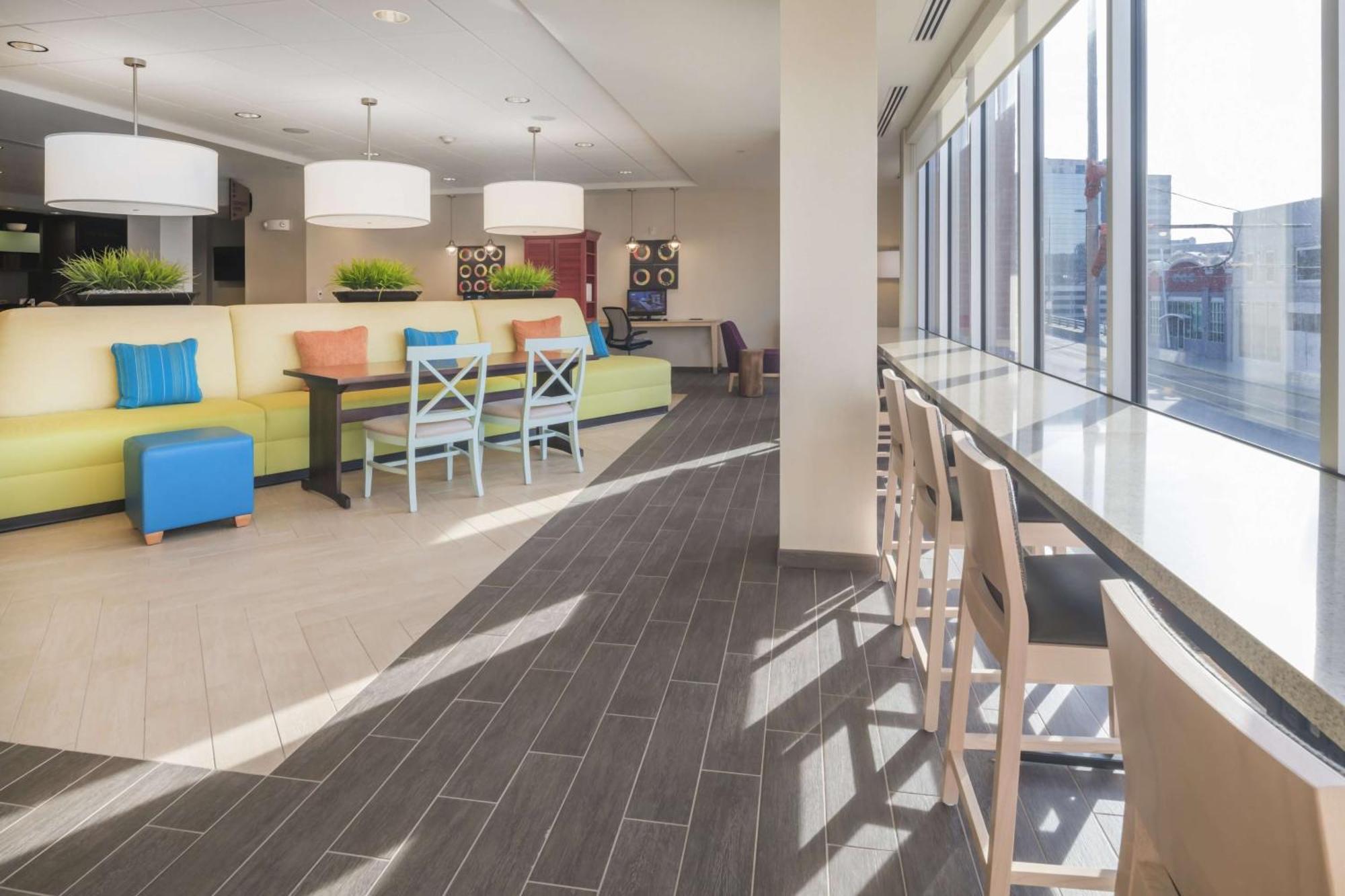Home2 Suites Kansas City Downtown Экстерьер фото