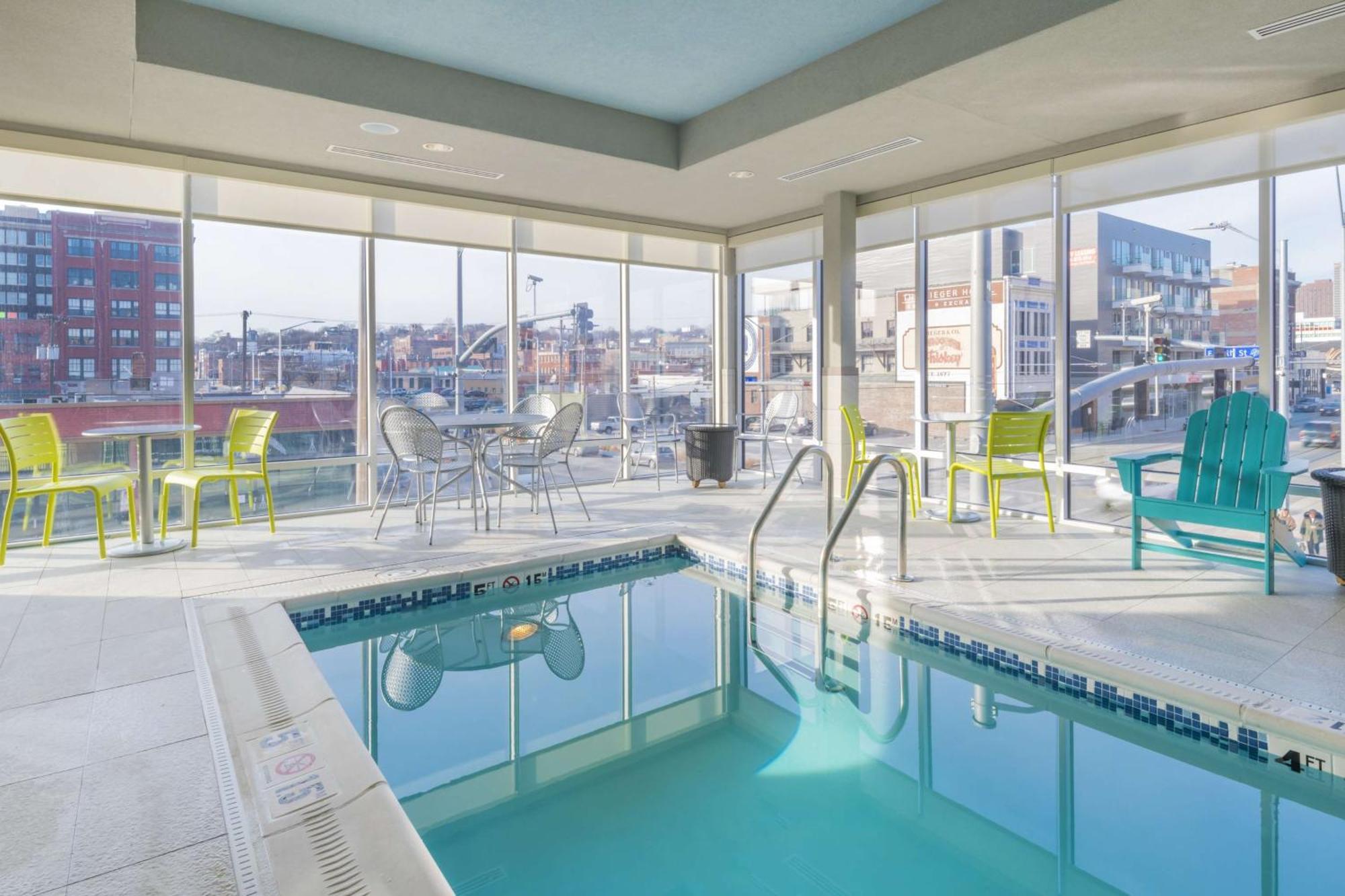 Home2 Suites Kansas City Downtown Экстерьер фото